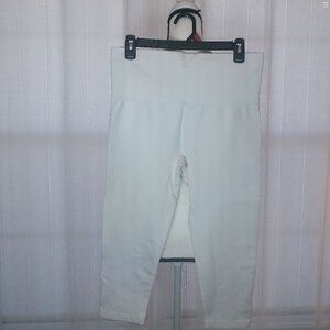SOMA INTIMATES Cropped Leggings White XL